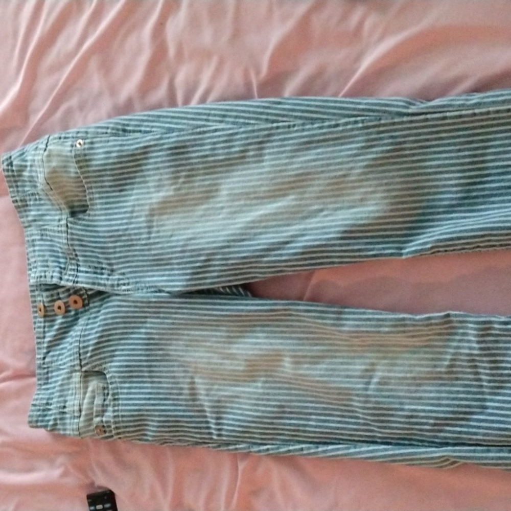 Blue stripped capries